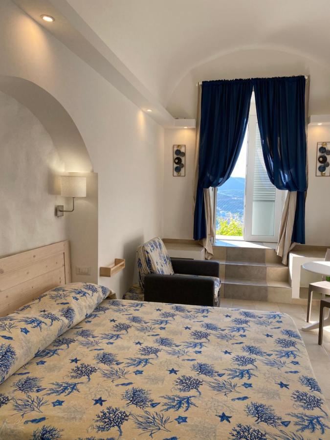 Domus L Seaview *